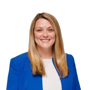 Mary Nazzal Headshot
