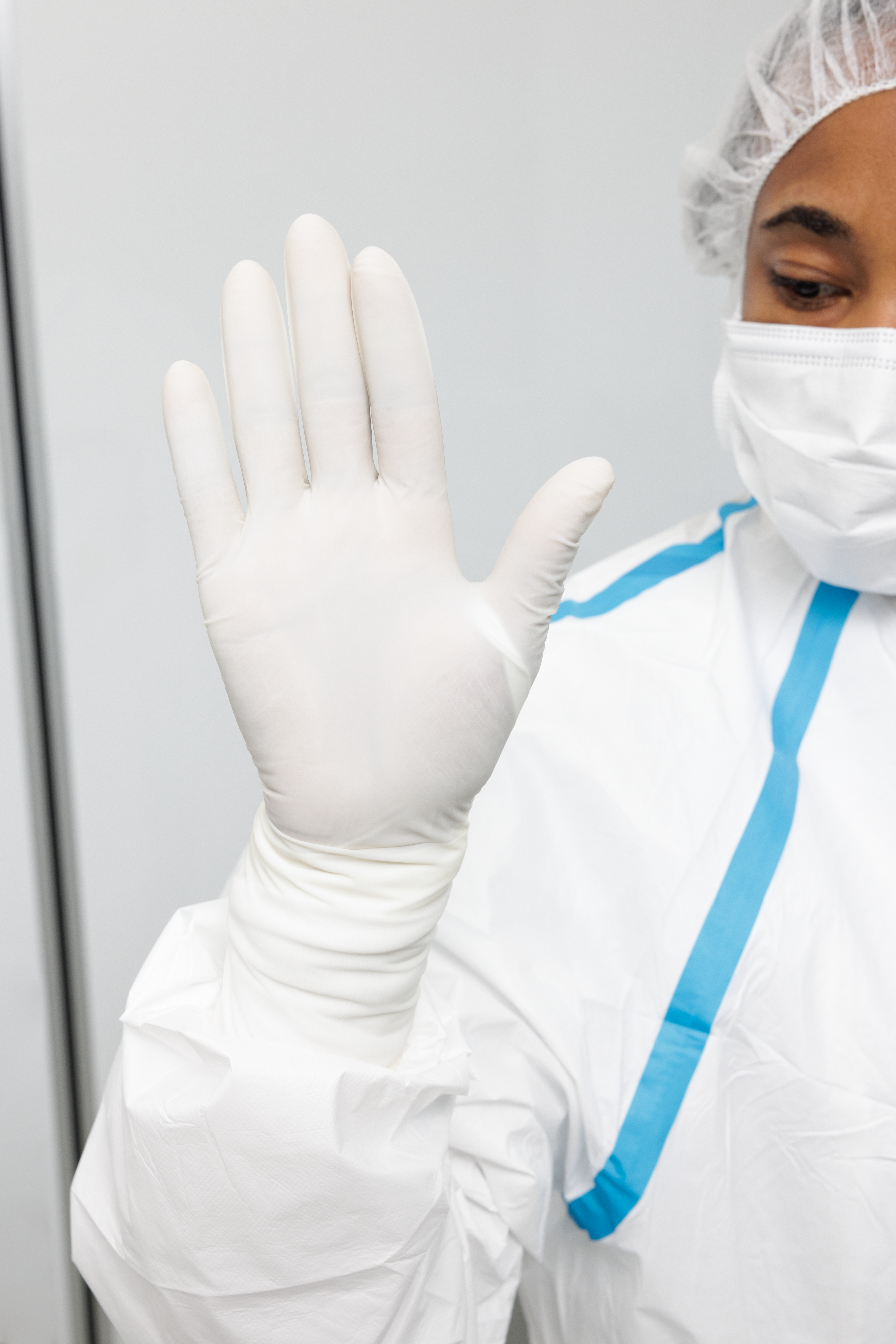 Contec CritiGear™ Sterile Nitrile Gloves
